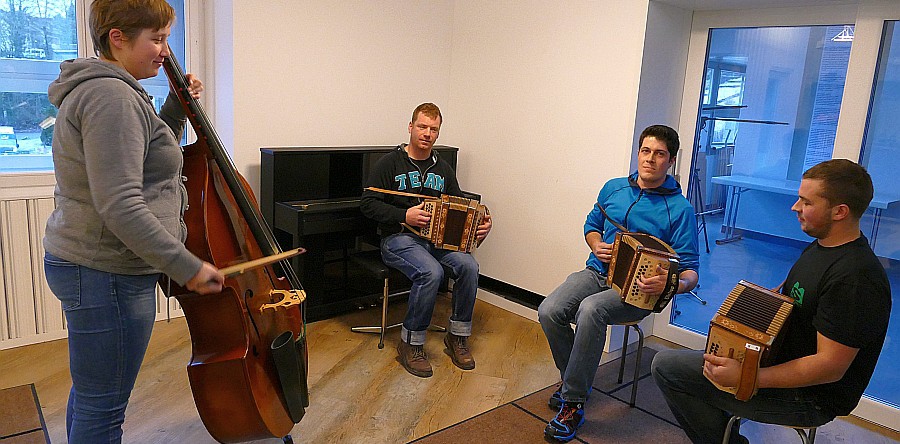 Musik für Jodlergruppe Alpengruess Aeschiried